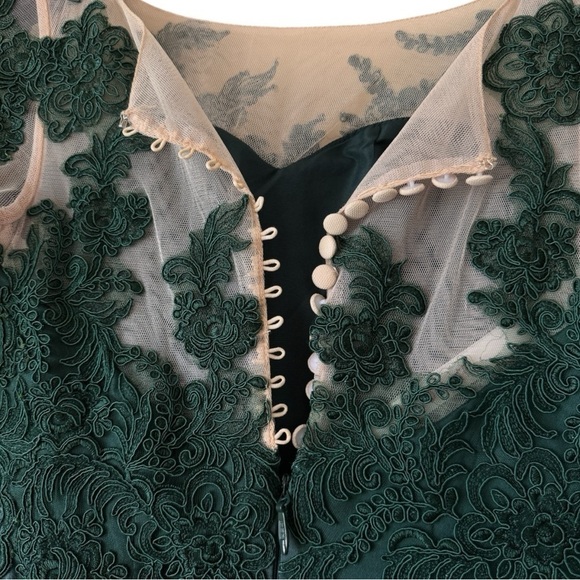 JJ’s House Emerald Green Beige Embroidered Satin Button Evening Gown Dress US 0 - Picture 11 of 15
